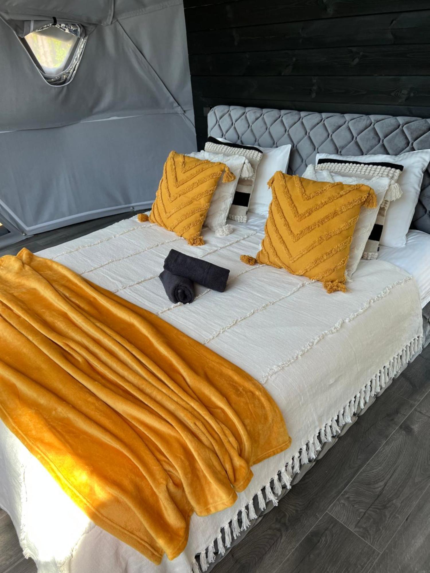 Skywoods.glamping *